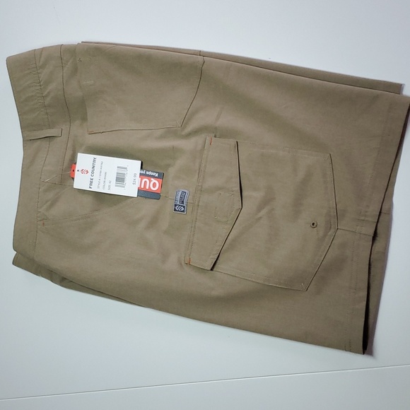 NEW Men's Free Country Quick Dry Cargo Shorts Khaki | Size 42 - Picture 5 of 11